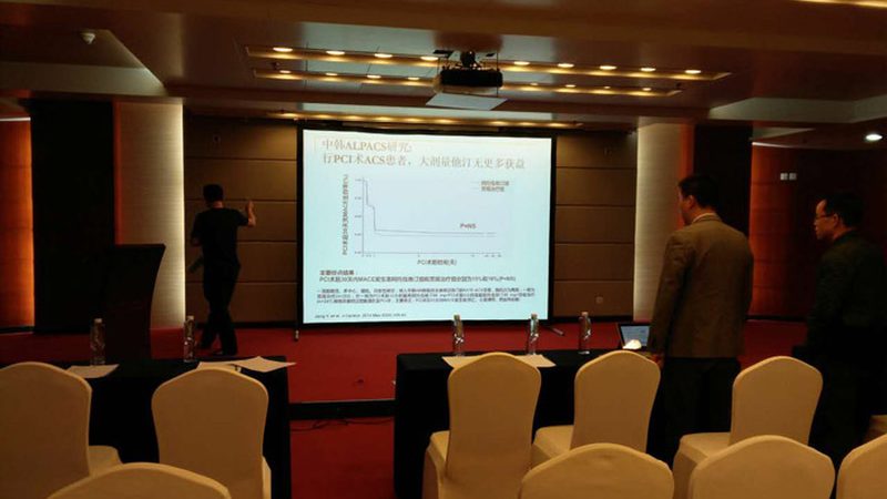 自考本科与网络教育的专业选择与对比解析**