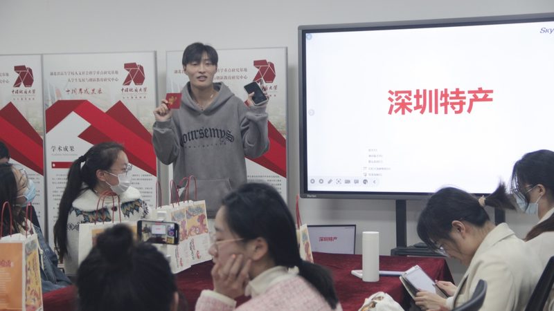 网络课程平台功能解析：揭秘差异背后的奥秘